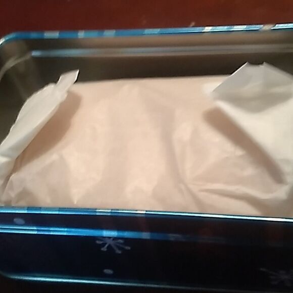 Gift  Tin with Soap - Picture 6 of 8